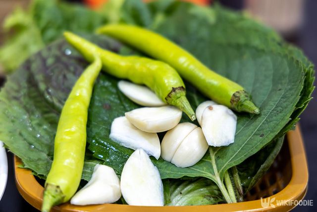 마늘과 깻잎, 고추 자료사진. / Kim David-shutterstock.com