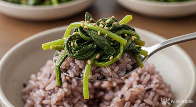 나물무침 자료사진. / 위키푸디