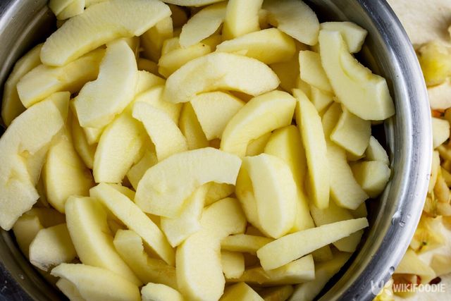 사과 자료사진. / Jennifer Tepp-shutterstock.com