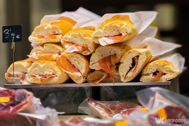 베이컨 샌드위치 자료사진. / Ocskay Mark-shutterstock.com