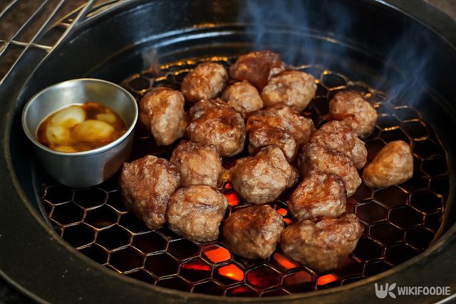 화담숲 맛집 궁평식당 메뉴를 재연한 모습. / 위키푸디