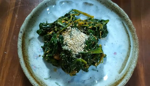 비비추 나물무침 / '무학TV' 영상 캡처