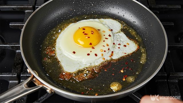 고든 램지 달걀프라이 자료사진. / 위키푸디