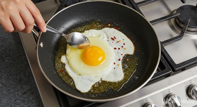 고든 램지 달걀프라이 자료사진. / 위키푸디