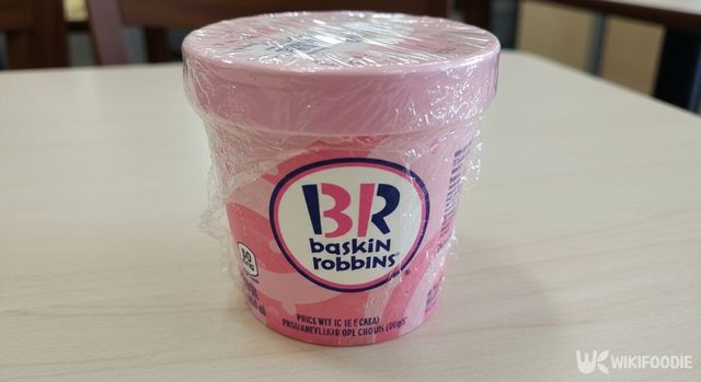 아이스크림에 랩을 씌운 모습. / 위키푸디