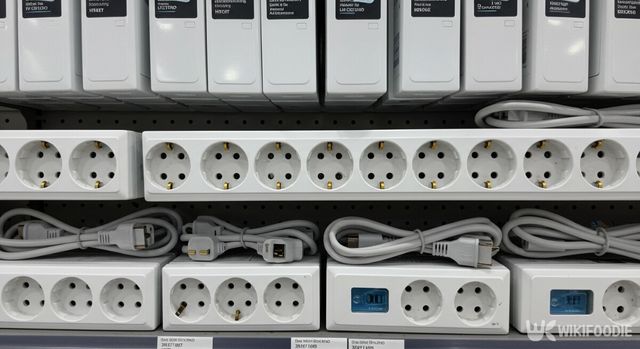 멀티탭 자료사진. / 위키푸디