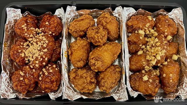 닭강정 자료사진. / 위키푸디