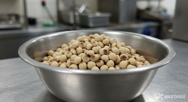 율무 씨앗이 담긴 모습. / 위키푸디