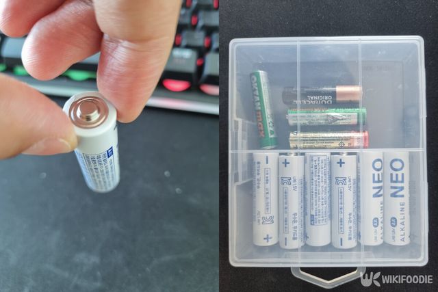 건전지와 건전지 박스. / 위키푸디