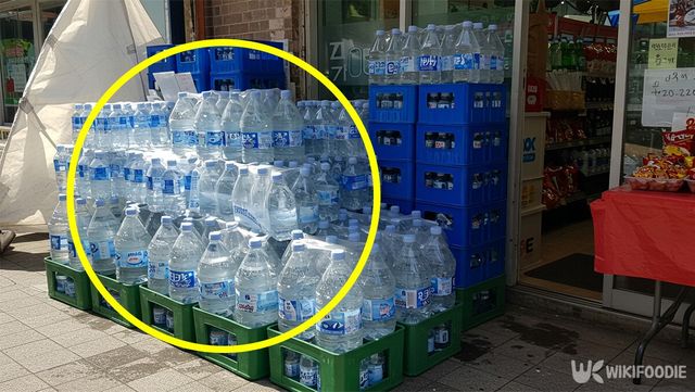 편의점 생수 자료사진. / 위키푸디