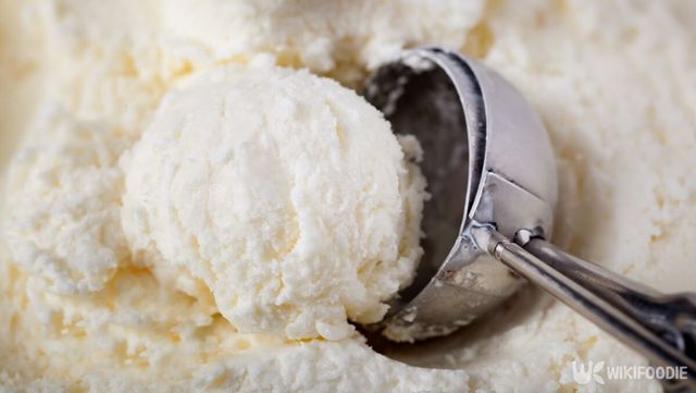 바닐라 아이스크림 자료 사진. / Zadorozhnyi Viktor-shutterstock