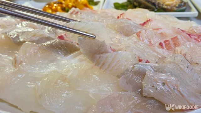 모듬회 자료 사진. / green scent-shutterstock