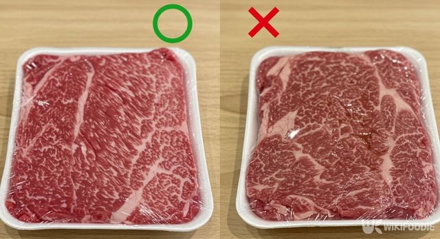 (왼쪽) 선홍빛이 선명한 한우, (오른쪽) 육색이 탁한 한우. / 위키푸디