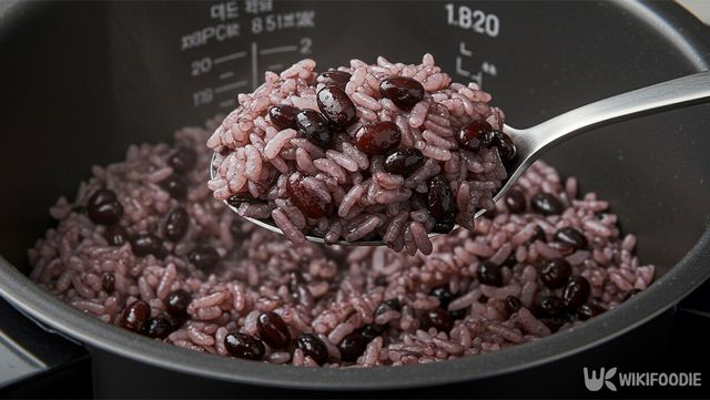 콩밥 자료사진. / 위키푸디