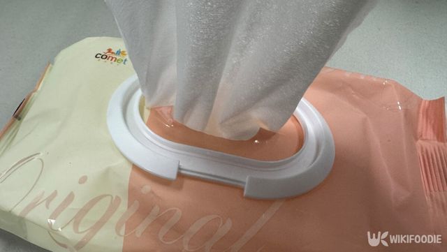 물티슈 자료 사진. / 위키푸디