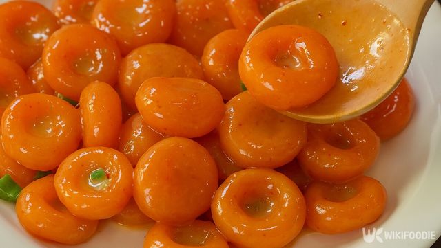 비빔 당근 자료 사진. / 위키푸디