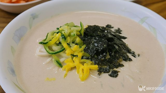 기사 이해를 돕기 위한 콩국수 사진. / 위키푸디