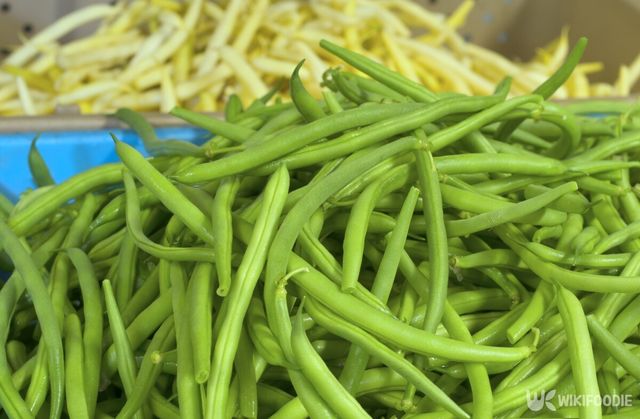 녹두에 사용된 농약은 독성이 높은 것으로 나타났다. / Candace Hartley-shutterstock.com