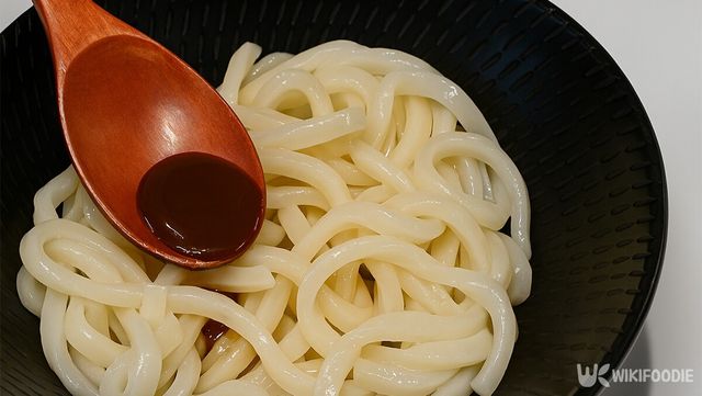 우동 면 자료 사진. / 위키푸디