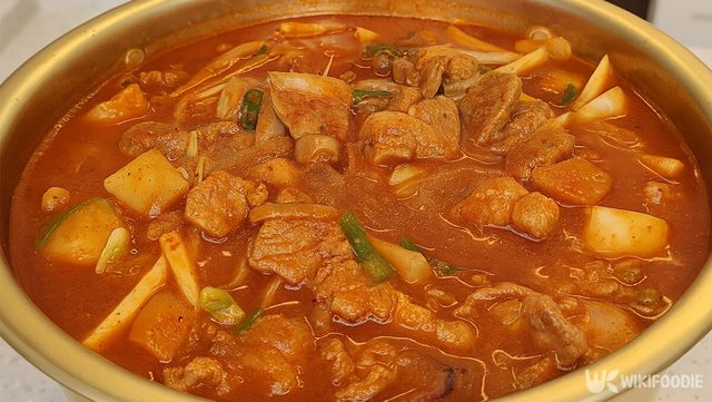 짜글이 자료 사진. / 위키푸디