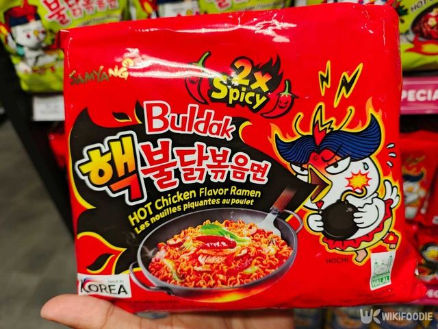 불닭볶음면 자료사진. / SsCreativeStudio-shutterstock.com