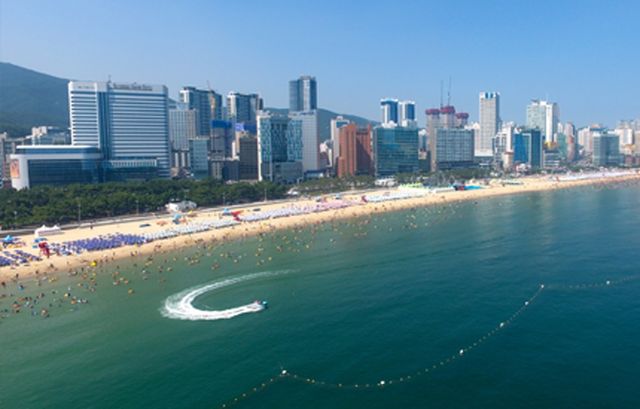 해운대해수욕장. / 해운대구