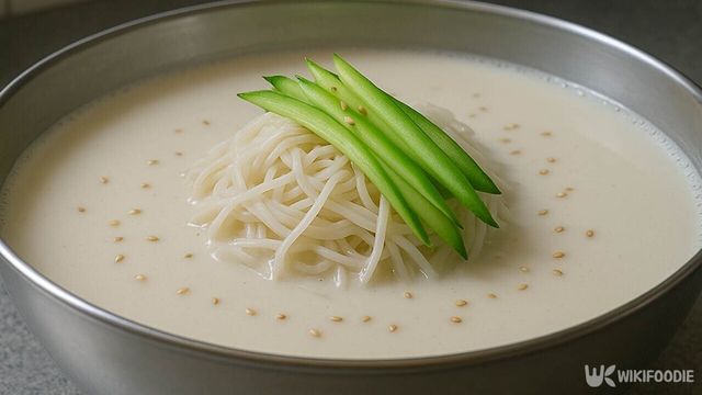 기사 이해를 돕기 위한 콩국수 사진 / 위키푸디