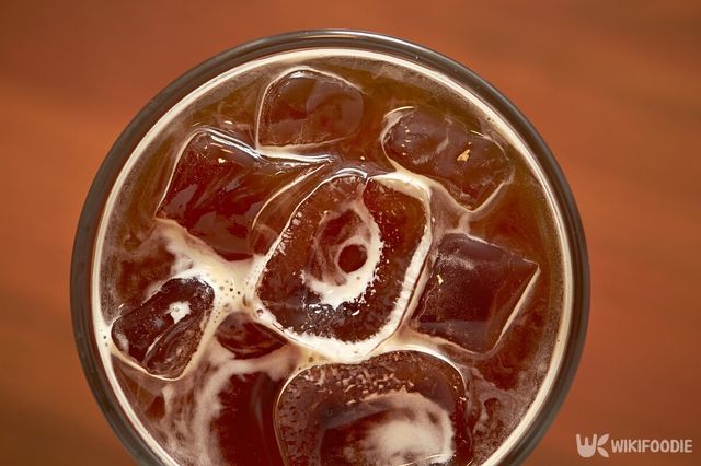 커피를 한 모금 마시고 낮잠을 자면 효과가 더 좋다. / mnimage-shutterstock.com