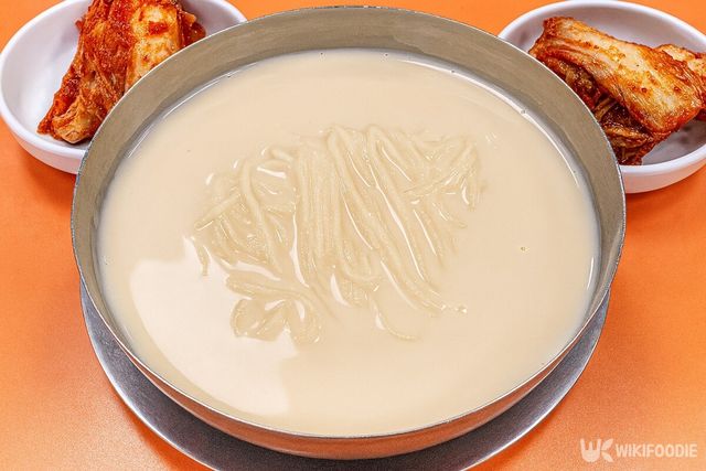 진주회관. 해당 이미지는 기사 이해를 돕기 위해 AI로 재연하였습니다. / 위키푸디