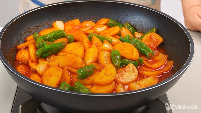 감자 조림 자료 사진. / 위키푸디