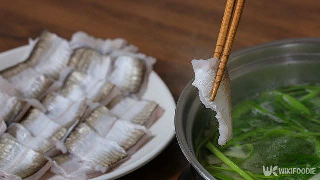 하모 샤브샤브 자료 사진. / 위키푸디