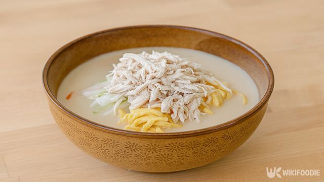 잣 초계탕 자료 사진. / 위키푸디