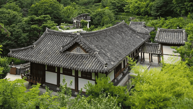 청운문학도서관 사진. / 서울시 관광 공식 인스타그램