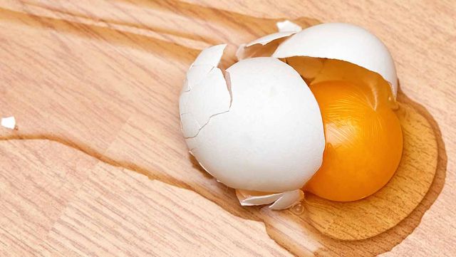달걀 노른자 사진. /&nbsp;Evgenyrychko-Shot-shutterstock.com