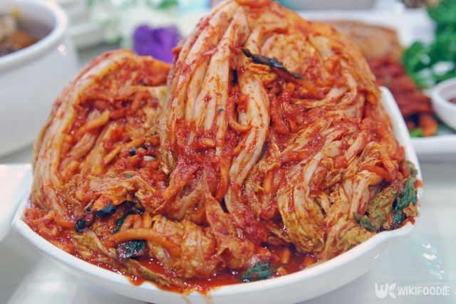 김치 업계는 때이른 물량 확보에 힘쓰고 있다. / Johnathan21-shutterstock.com