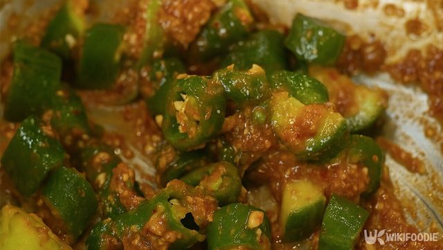 오이고추무침 자료 사진. / 위키푸디