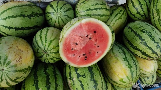 수박은 대표적인 여름 제철 과일이다. / Paulose NK-shutterstock.com