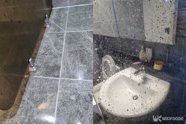 욕실에 물기가 남아 있는 모습. / 위키푸디