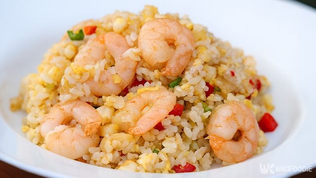 옥수수중화볶음밥 자료 사진. / 위키푸디