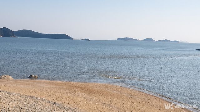해수욕장 자료 사진. / 위키푸디