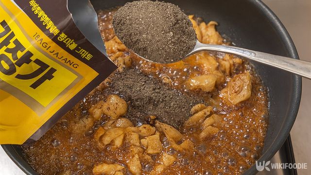 찜닭 만드는 자료 사진. / 위키푸디