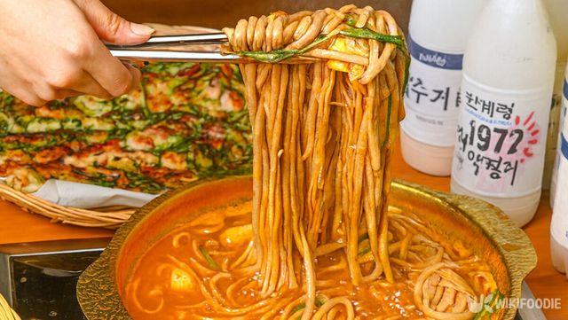 샤부칼국수 자료 사진. / 위키푸디