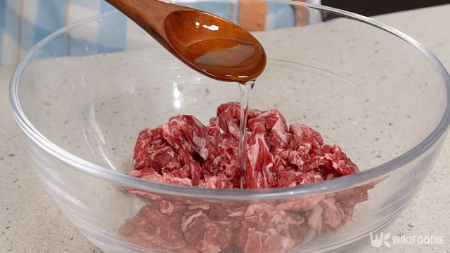 소고기 장똑똑이를 만드는 자료 사진. / 위키푸디