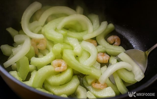 노각볶음 자료 사진. / 위키푸디