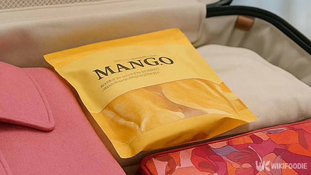 캐리어에 담긴 건망고 사진. / 위키푸디