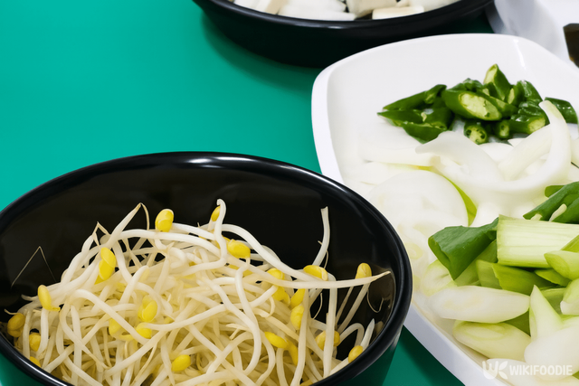 채소 다듬는 자료 사진. / 위키푸디