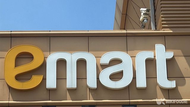 이마트 로고 사진. / 위키푸디