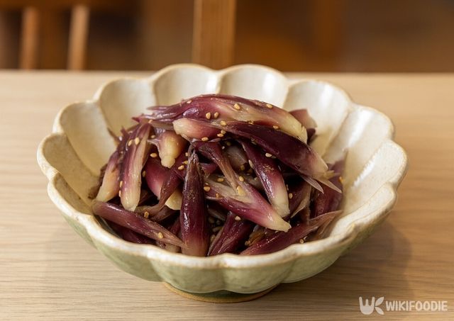 양하무침 자료 사진. / 위키푸디