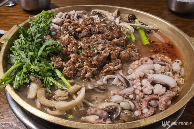 불고기 낙지 전골. / 위키푸디