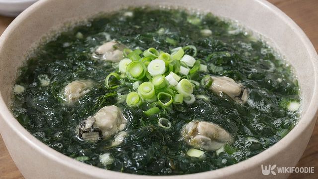 매생이굴국의 모습이다. / 위키푸디